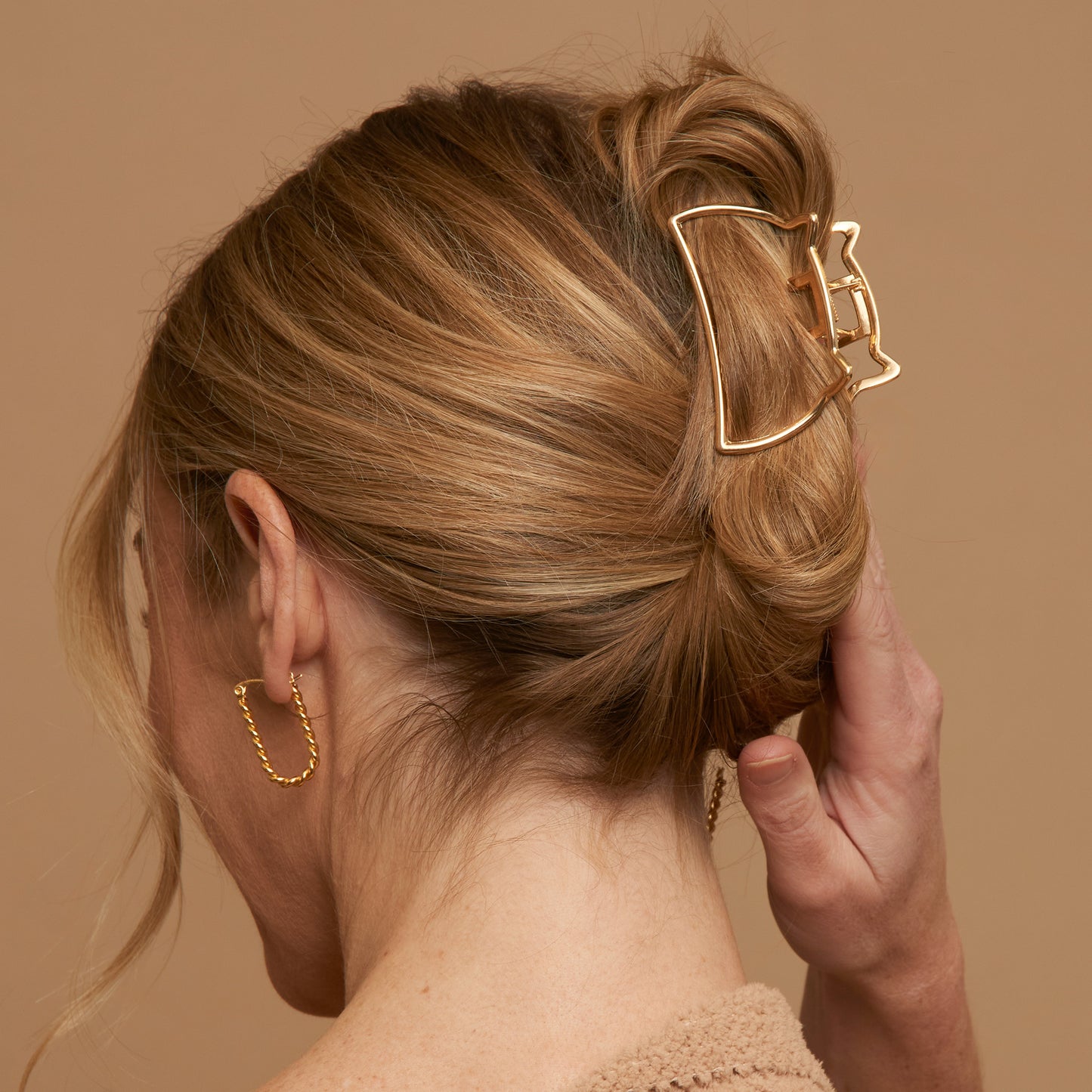 Narelle Waterproof Twisted Hoop Earrings