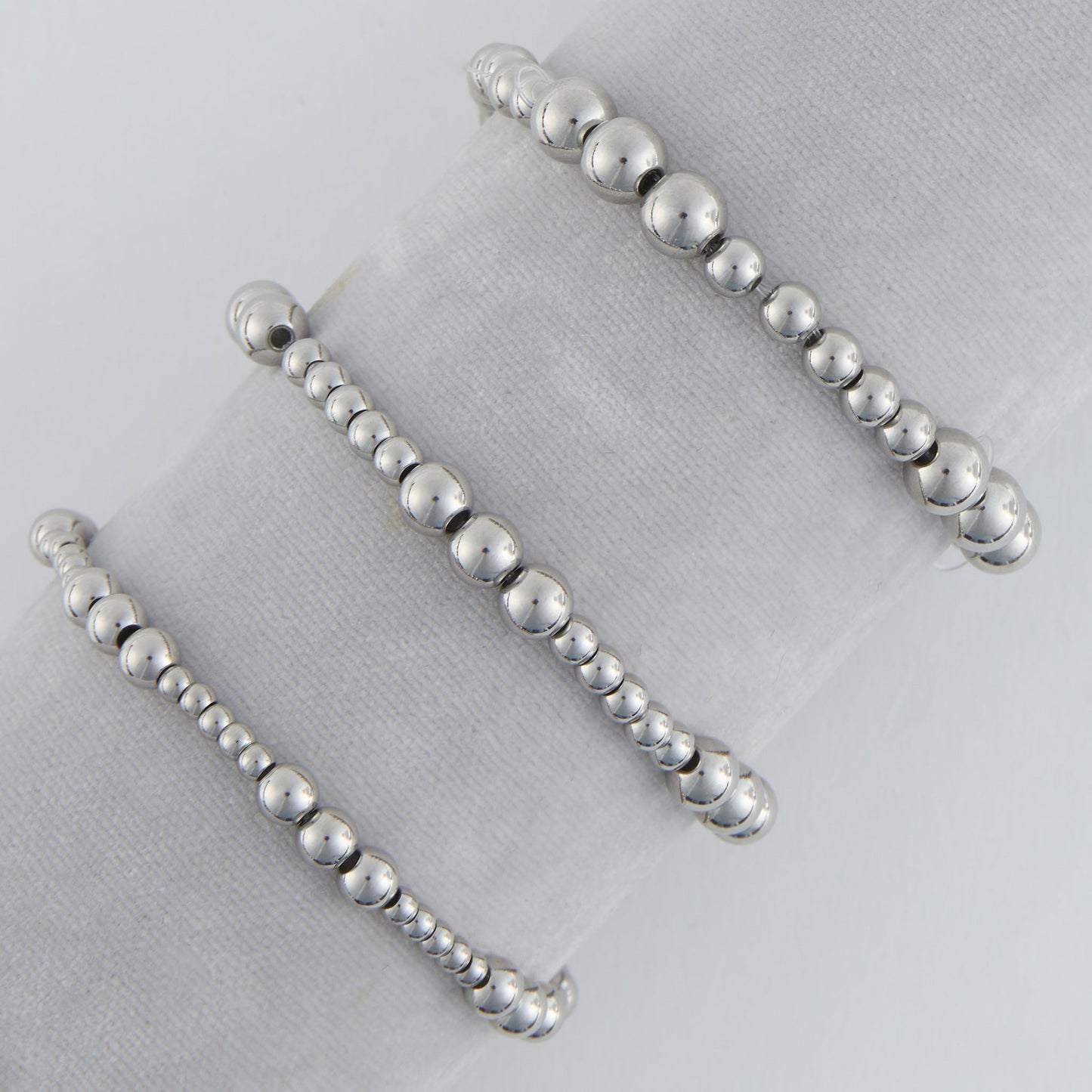 Narelle Waterproof Stretch Graduated Ball Bracelet Set