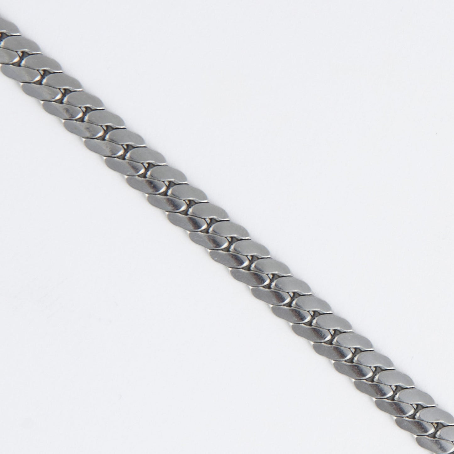 Narelle Waterproof Herringbone Chain Necklace