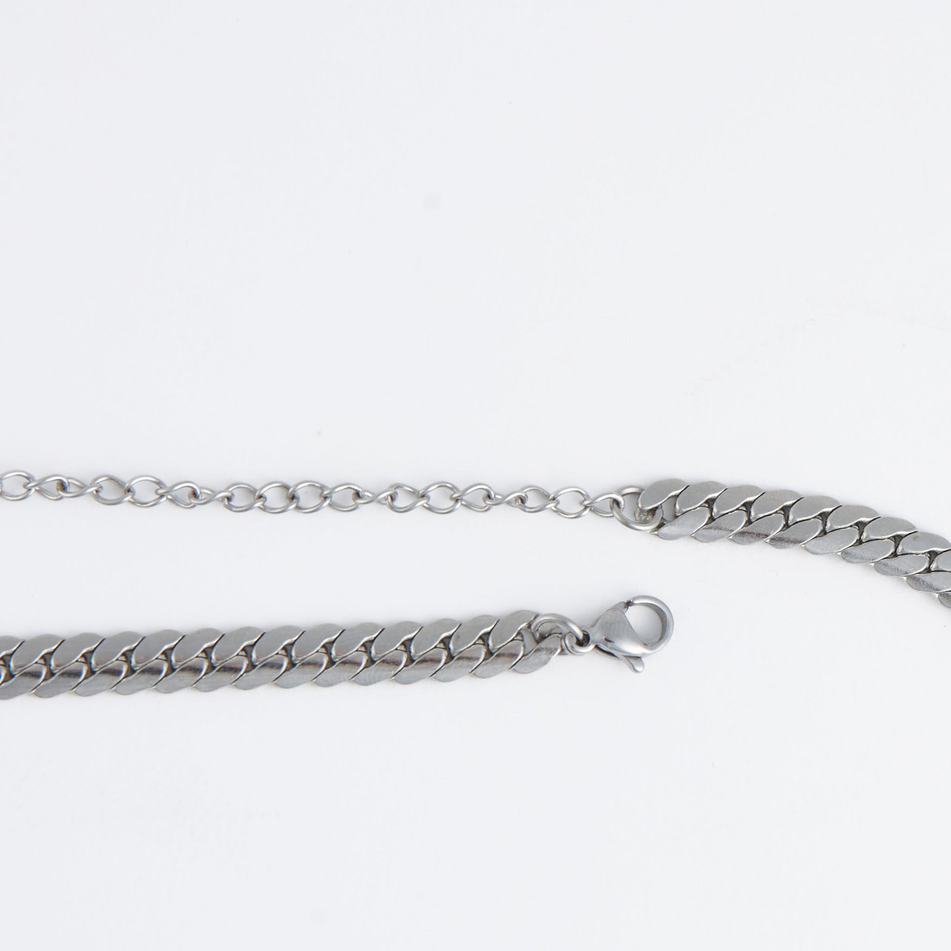 Narelle Waterproof Herringbone Chain Necklace