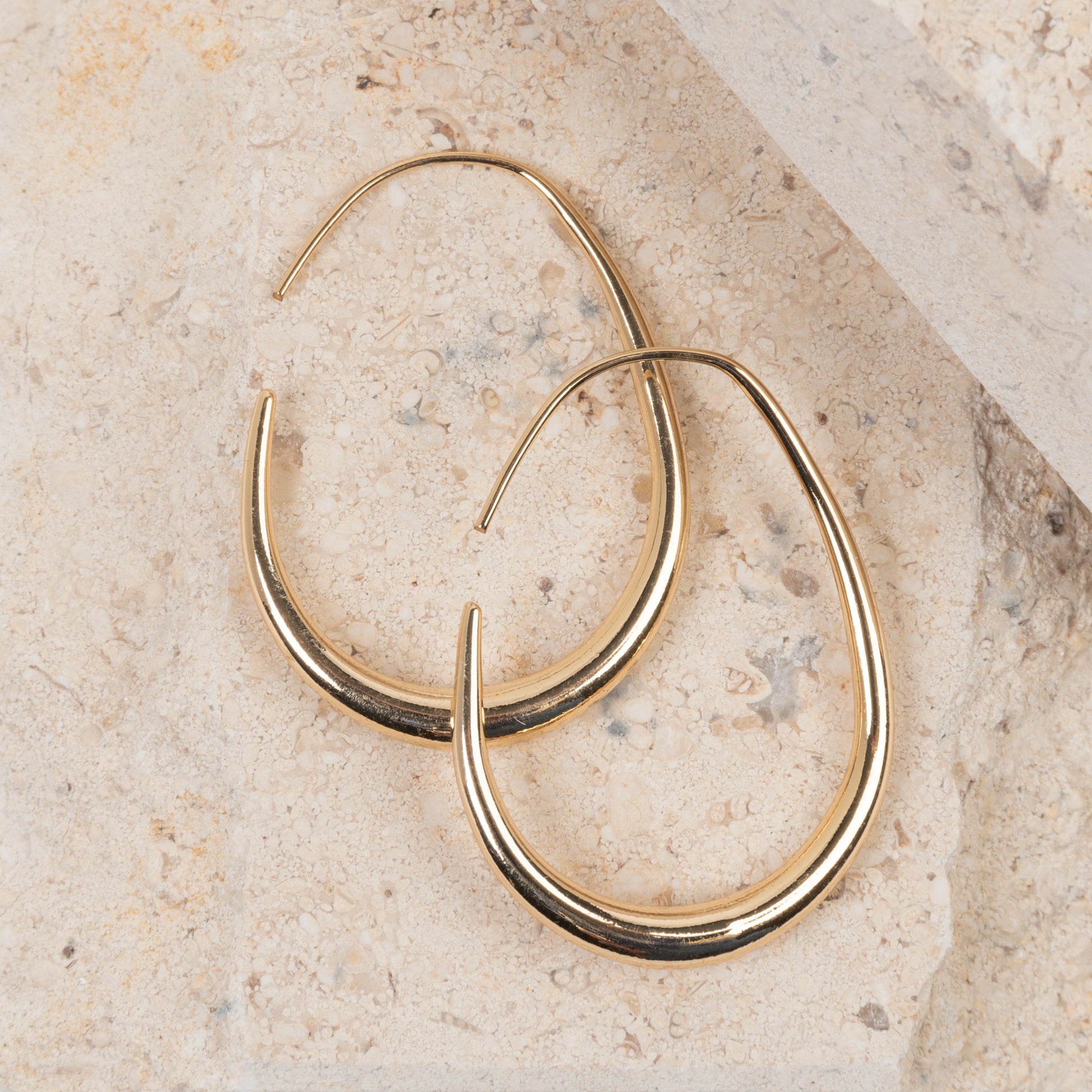 Medium Graduated Oval Hoop Earrings