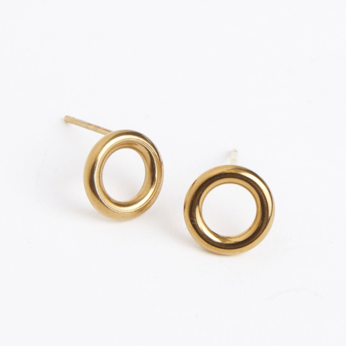 Narelle Waterproof Circle Stud Earrings