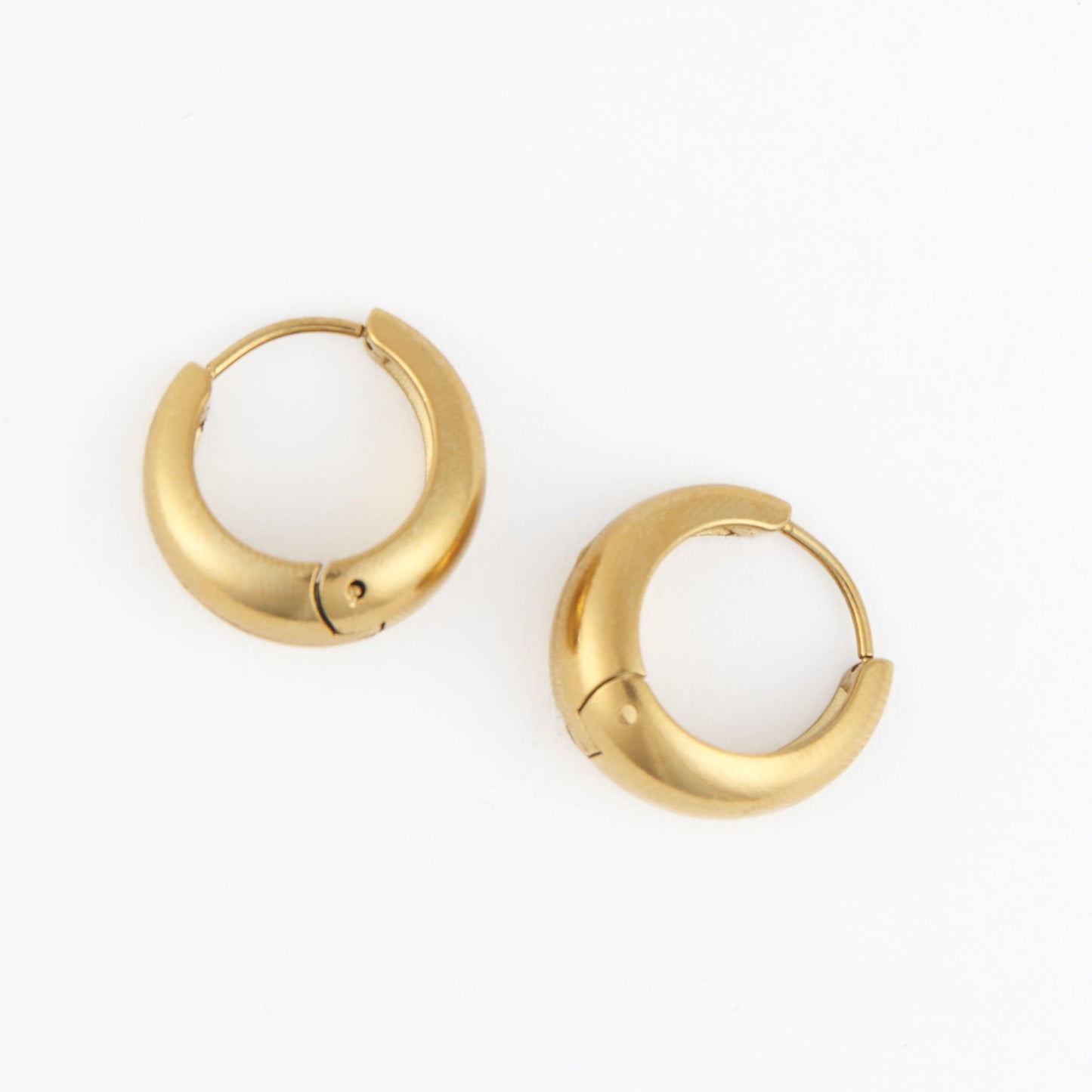 Narelle Waterproof Graduated Hoop Earrings