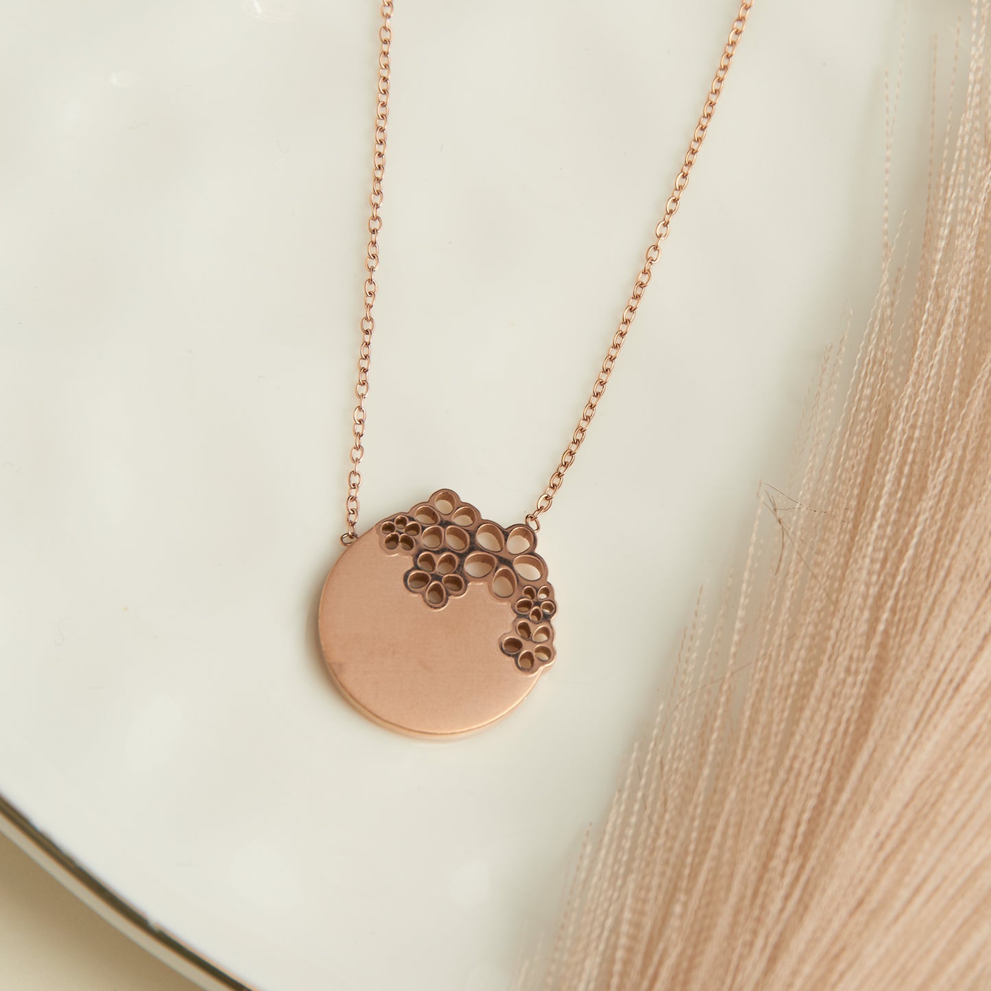 Ss Circle W/Cluster Nk-Rose Gld