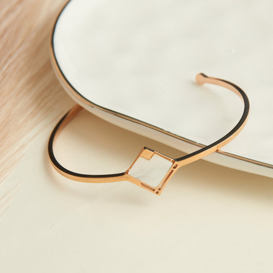 Ss Lg Dia Shape & Mop Br-Rose Gld