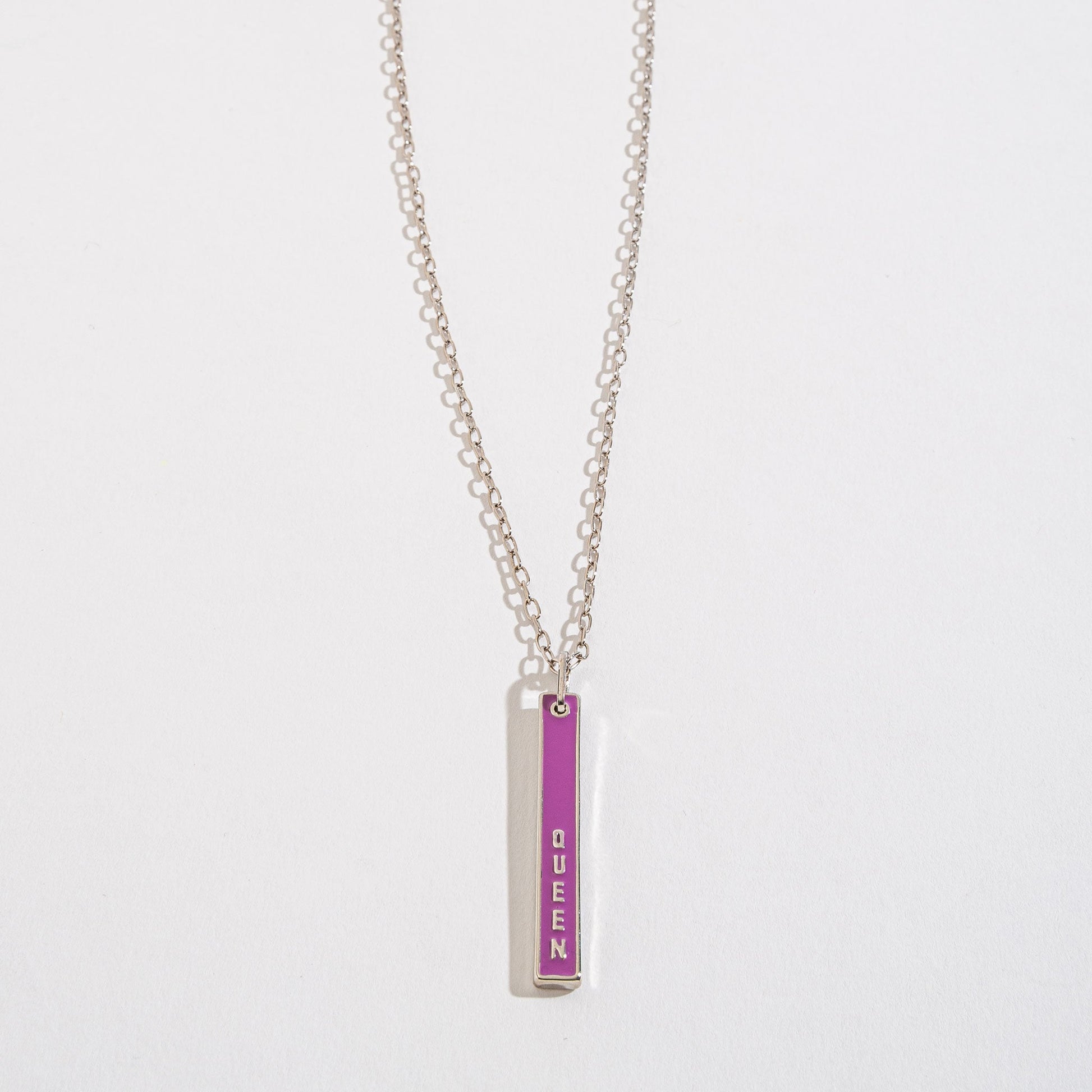 Queen Pendant Bar Necklace