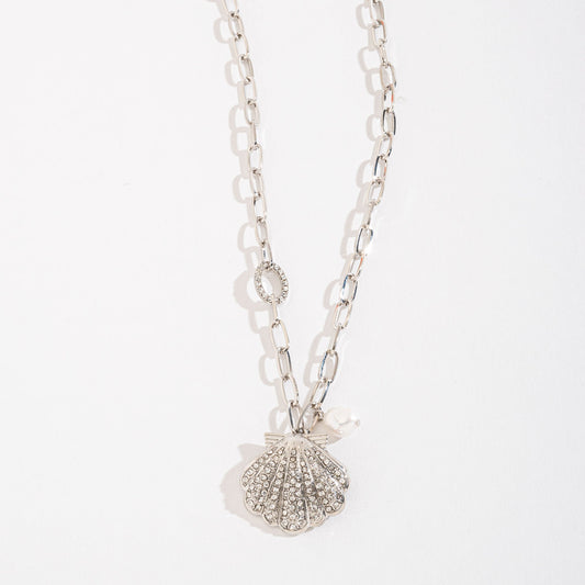 Cora Pearl & Charm Pendant Shell Necklace