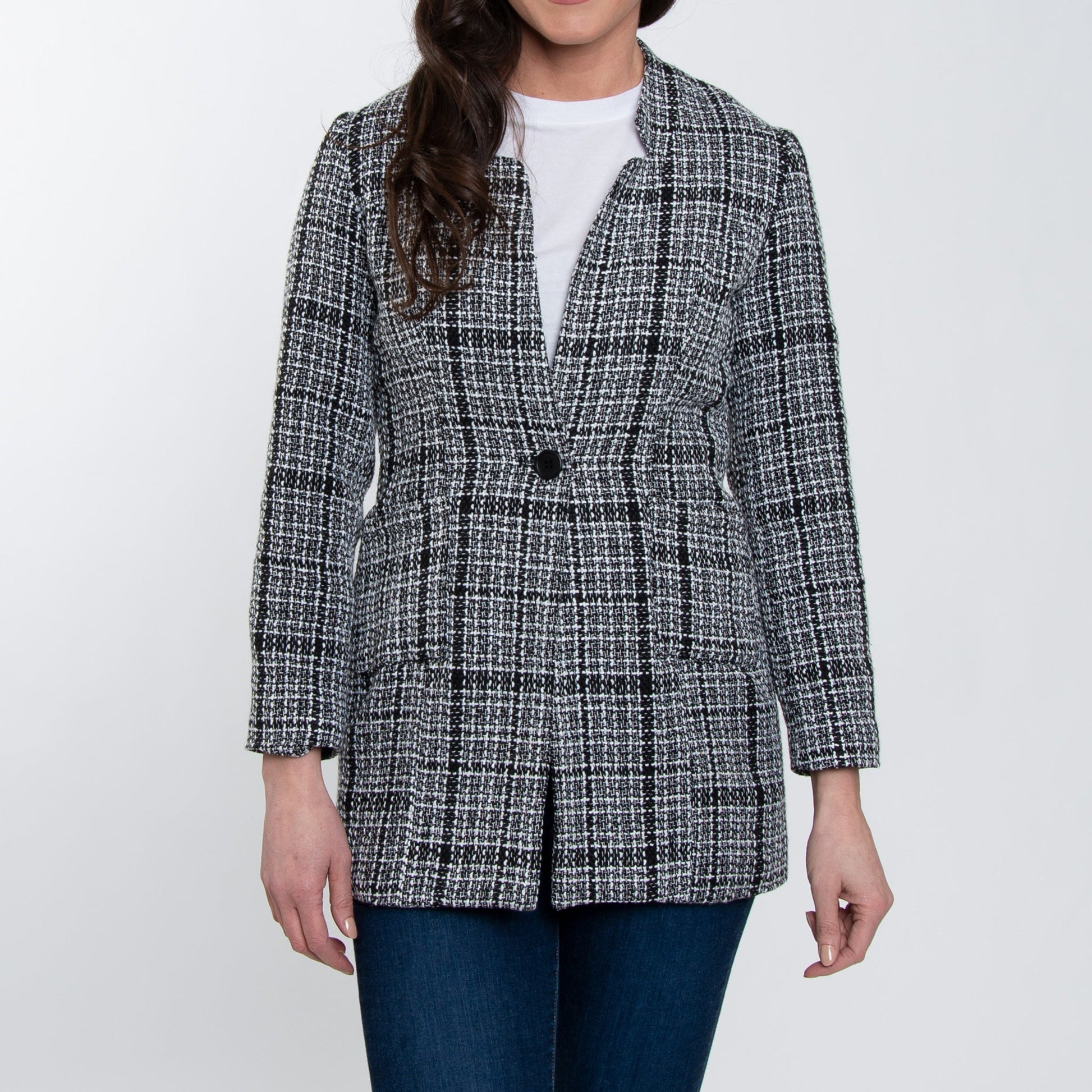 Elsie & Zoey  Women's Lyra Long Boucle Blazer