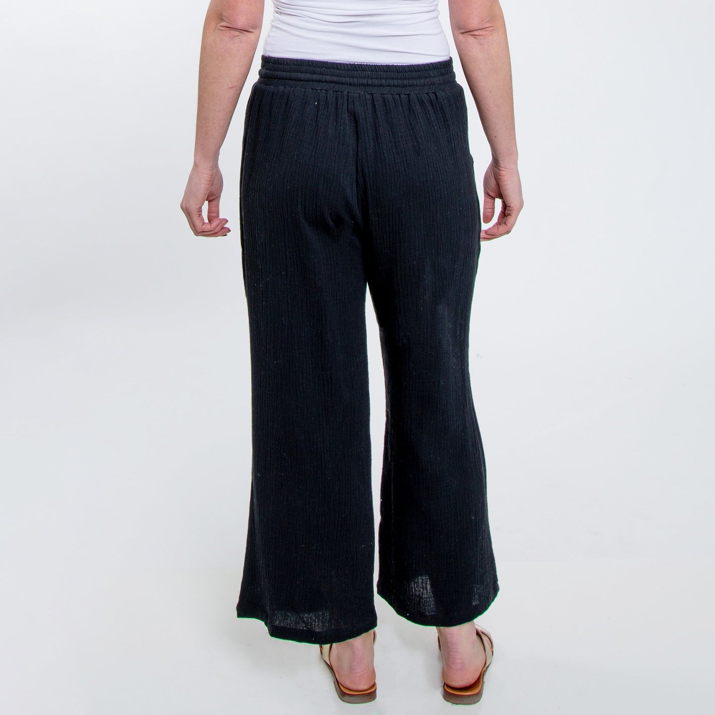 Elsie & Zoey Women's Resortwear Monroe Gauze Wide Leg Cropped Pants