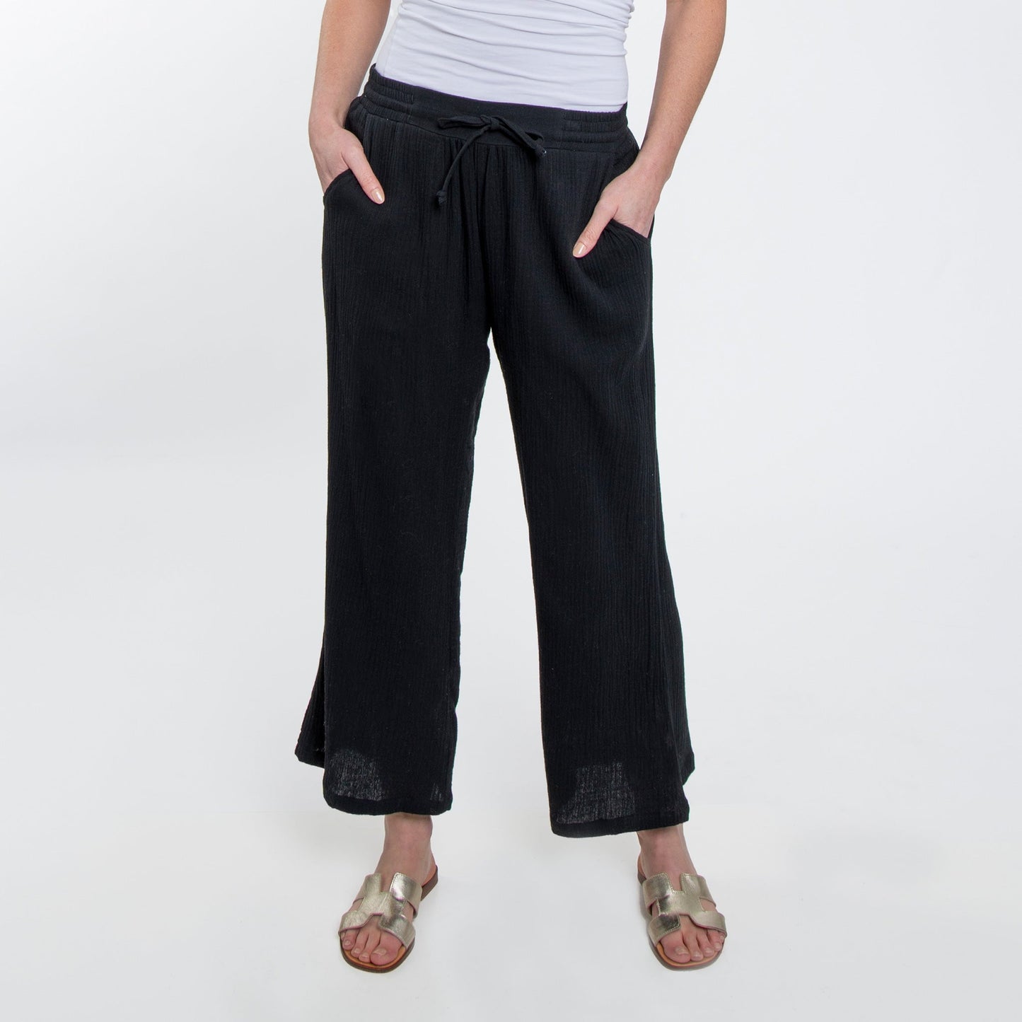 Elsie & Zoey Women's Resortwear Monroe Gauze Wide Leg Cropped Pants