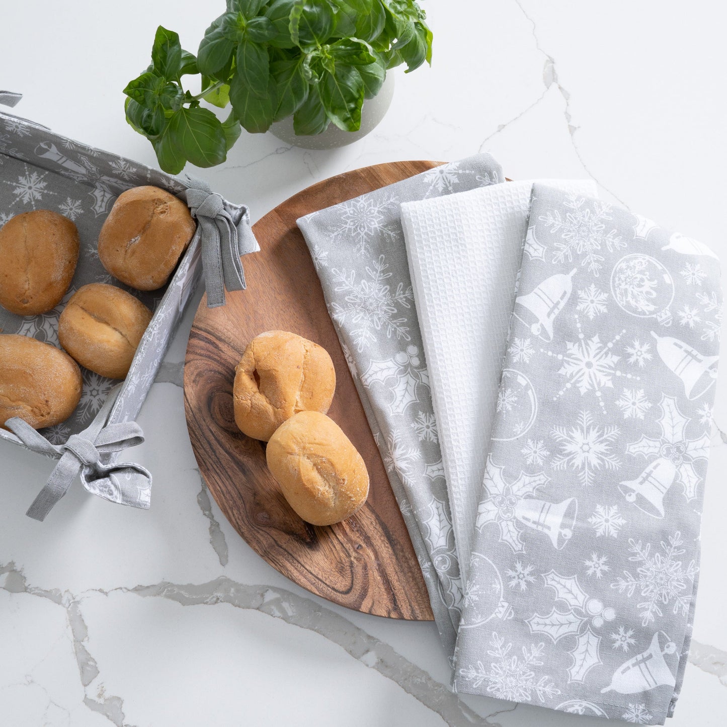 Elsie & Zoey  EZ Home 4 Piece Silver Bells Tea Towel & Bread Basket Set