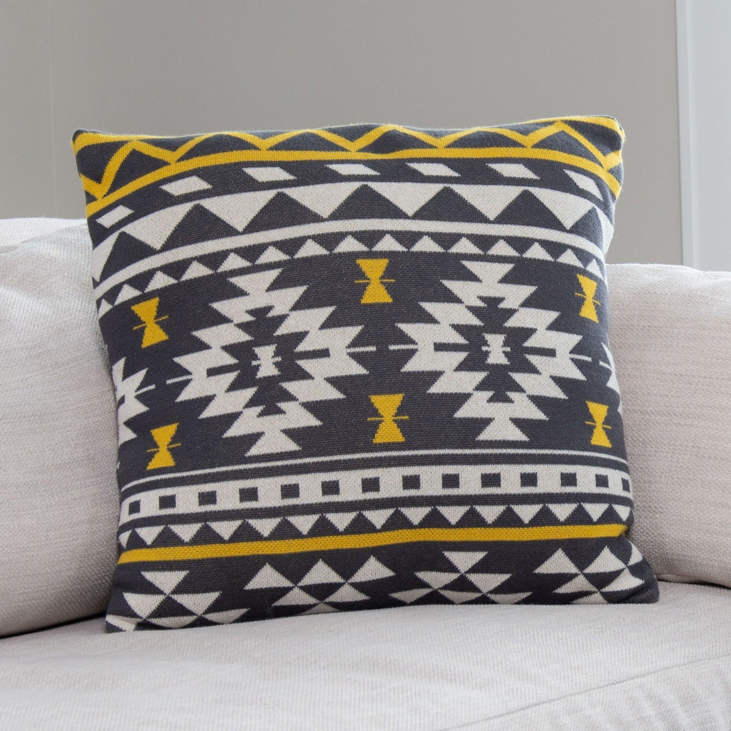 Elsie & Zoey EZ Home18X18 Skye Pillow