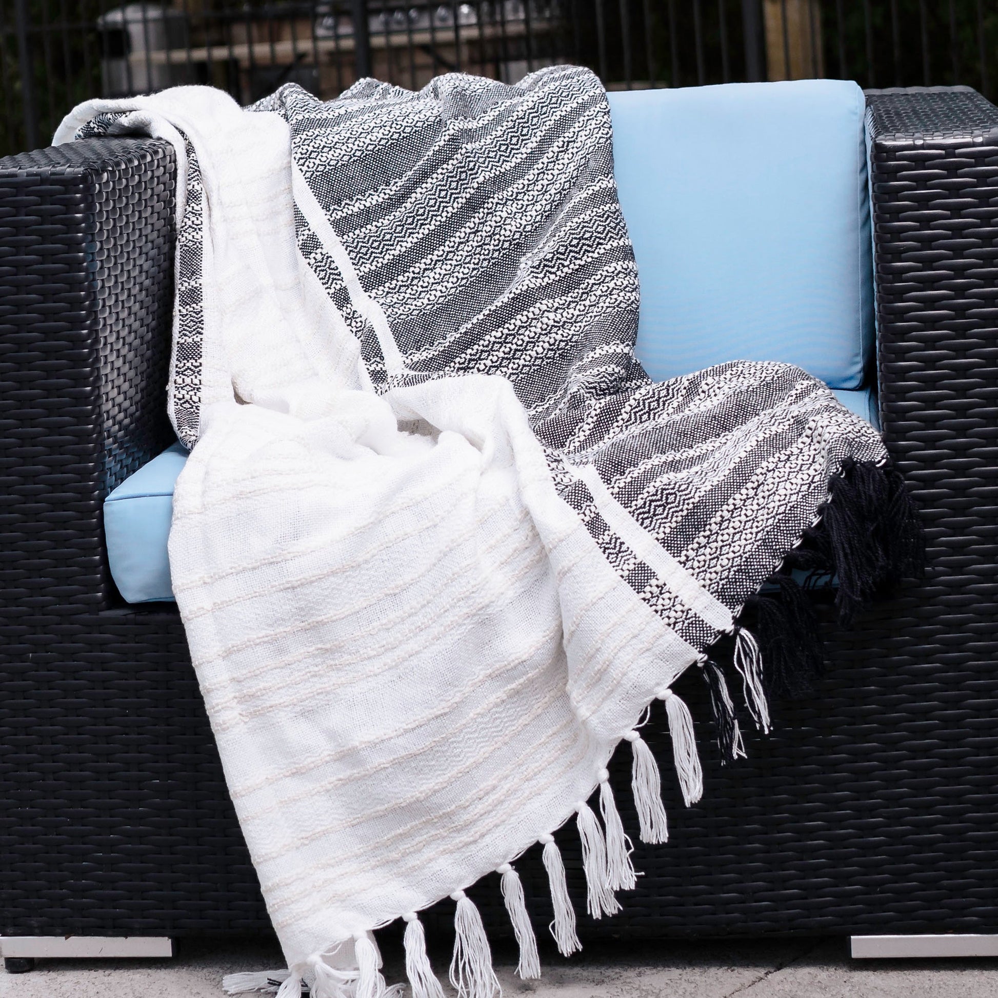 Genevieve Handwoven Indoor/Outdoor 50x70 Throw