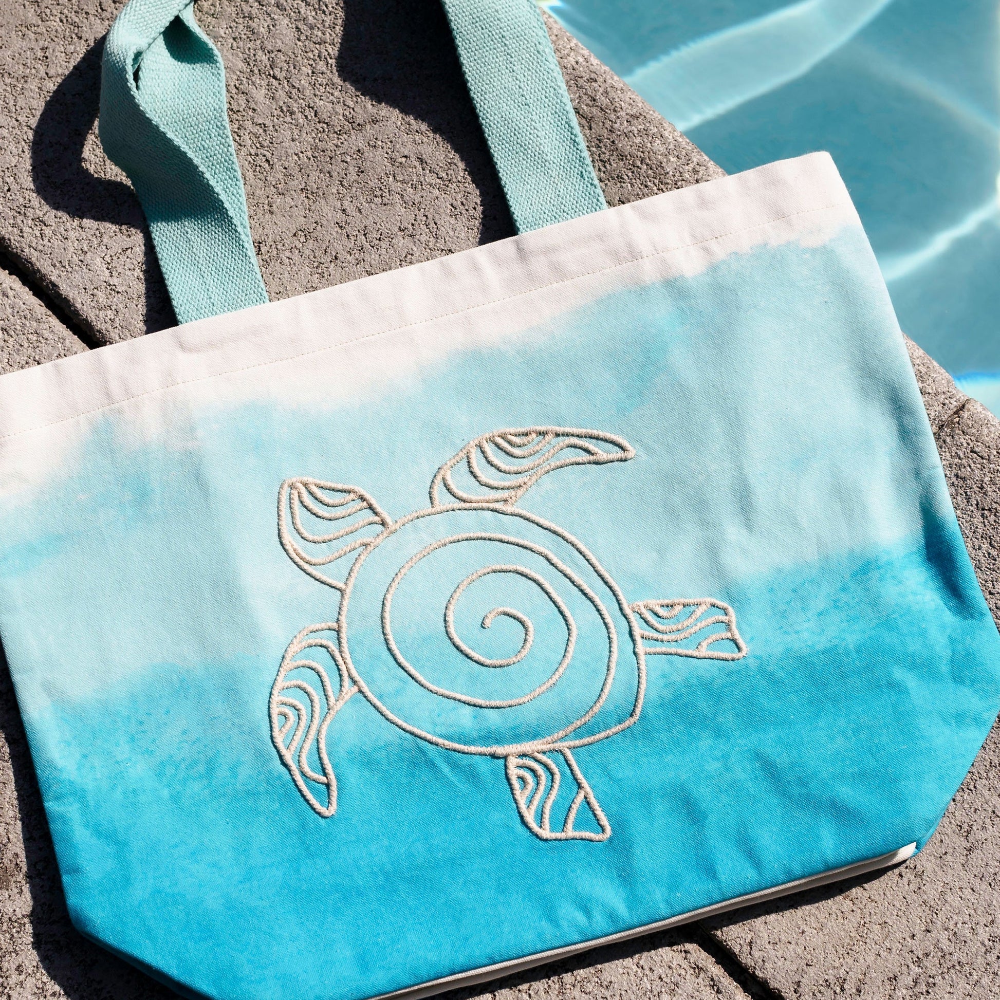 Maui Water Resistant Tote