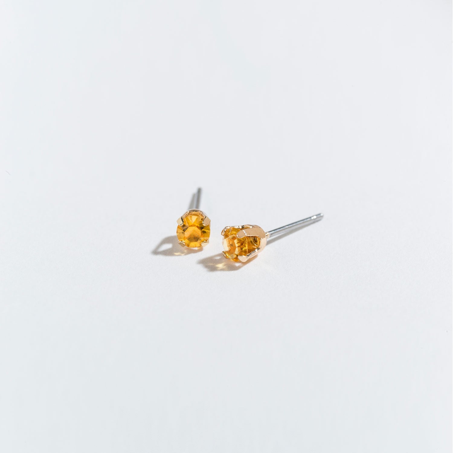 November B/S Ear Sense Pe