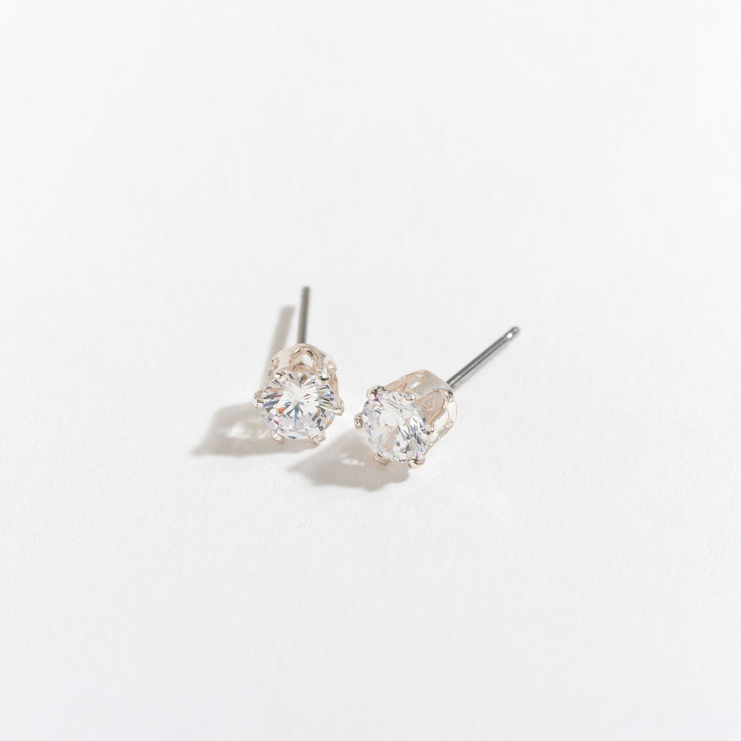 5Mm Silver Cz Ear Sense Pe