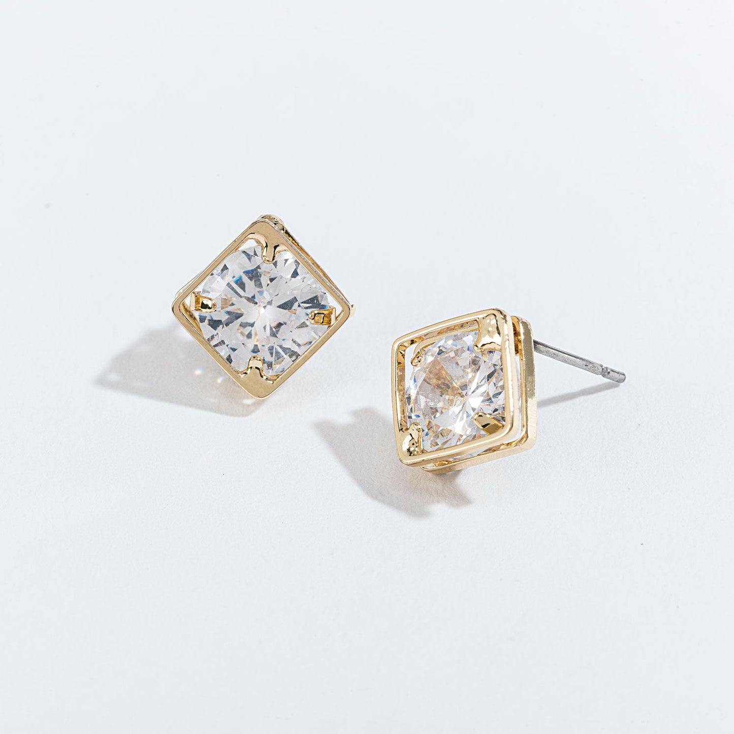 Dazzlers Cz Pe Gld Dia Frame