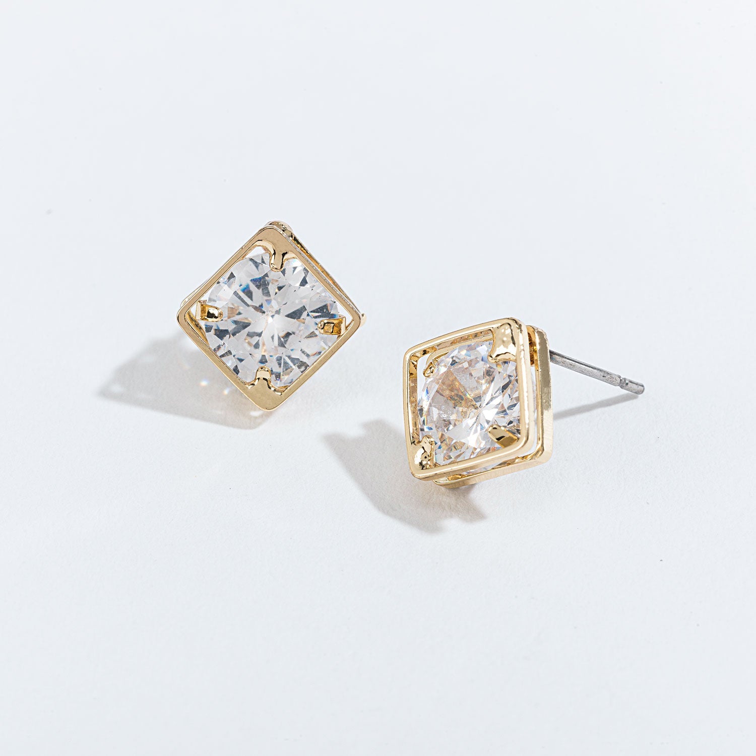 Dazzlers Cz Pe Gld Dia Frame