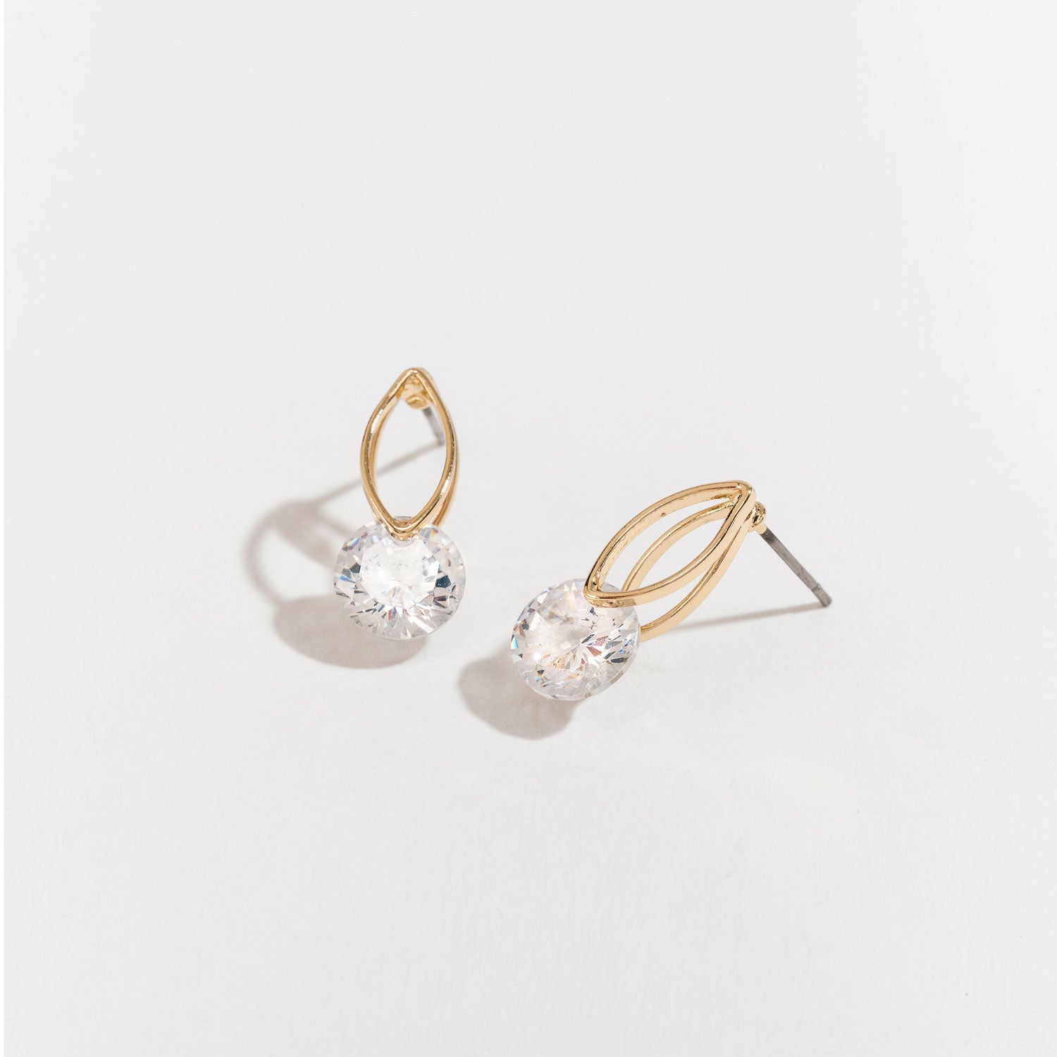 Dazzlers Cz Pe Gld Oval W/Stone