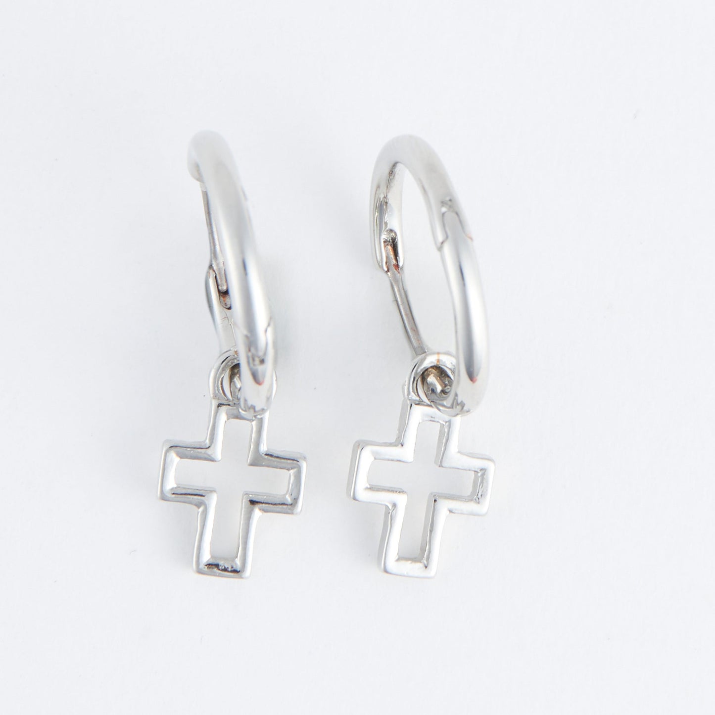 Cera Frame Cross Earrings