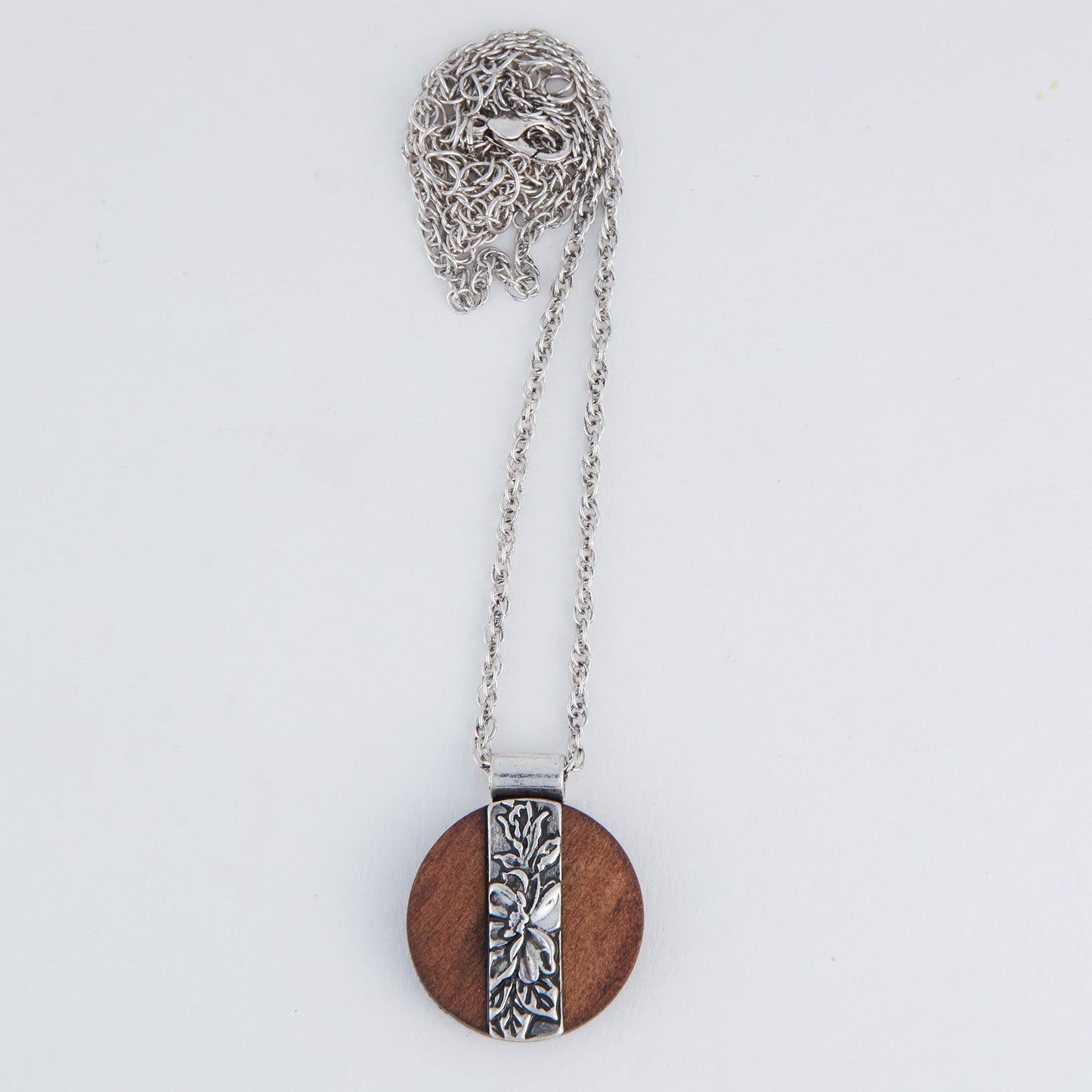 Dallyn Wood Pendant Necklace