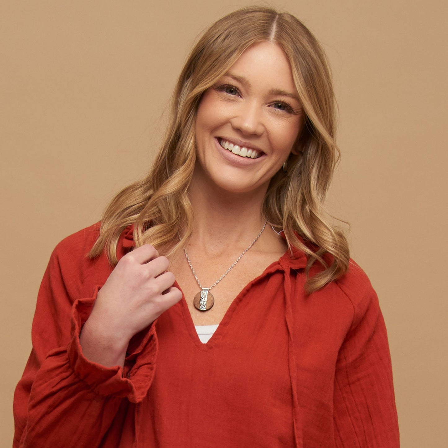 Dallyn Wood Pendant Necklace