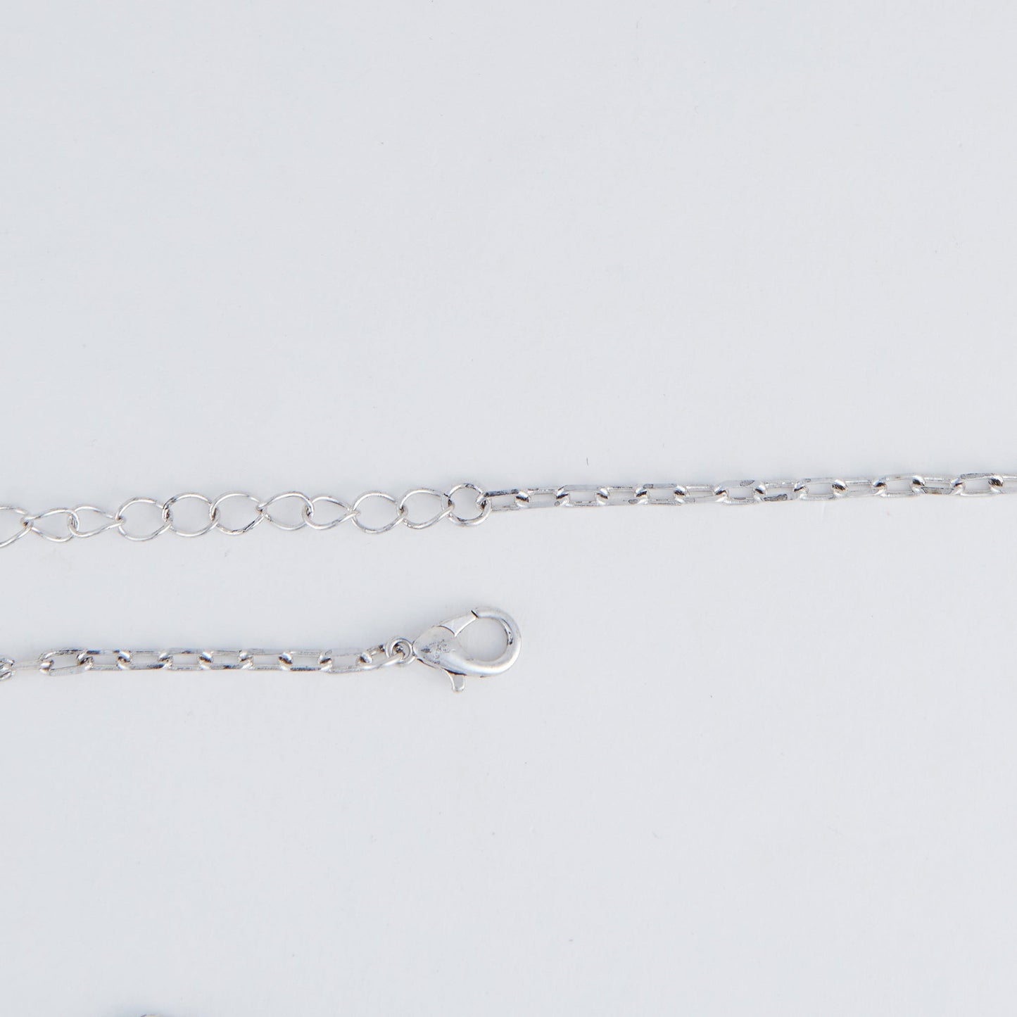 Sinclair Oval Nature Pendant Necklace