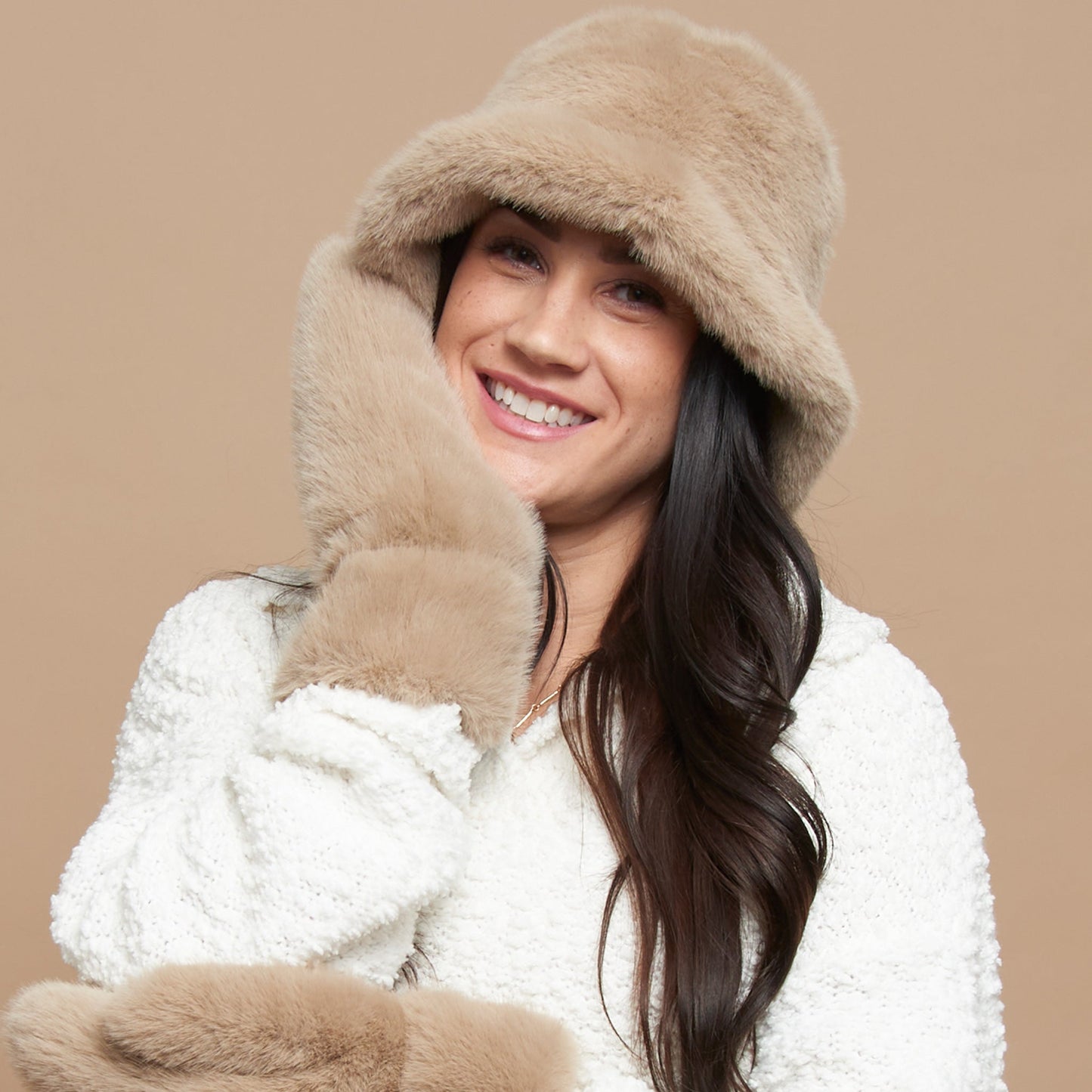 Spencer Faux Fur Mittens