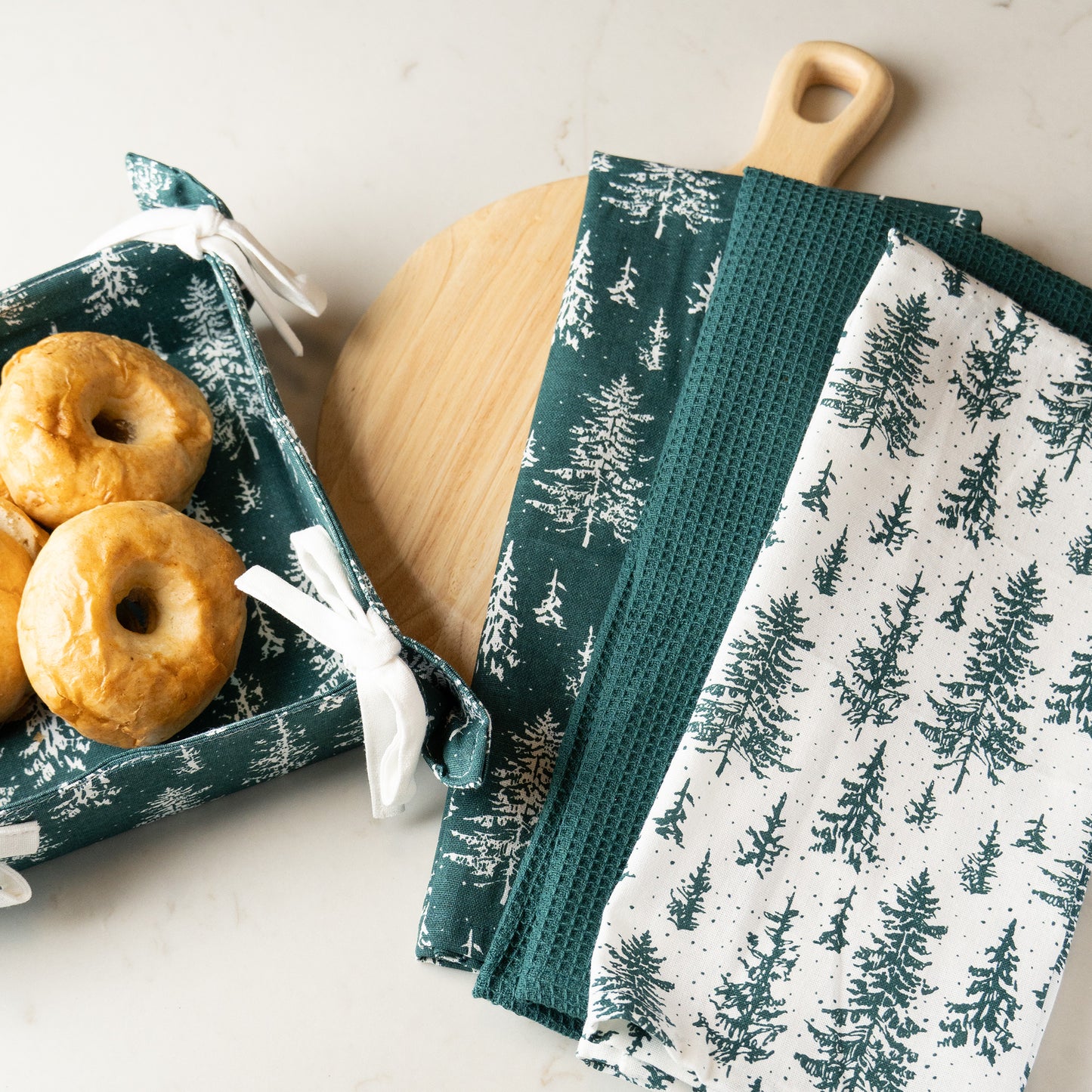 4 Piece Evergreen Trees Tea Towel & Bread Basket Set