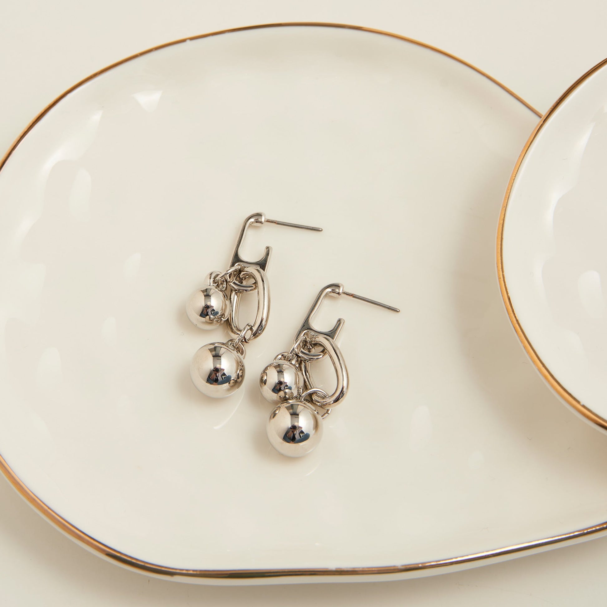 Rainey Oval Link Drop Earrings