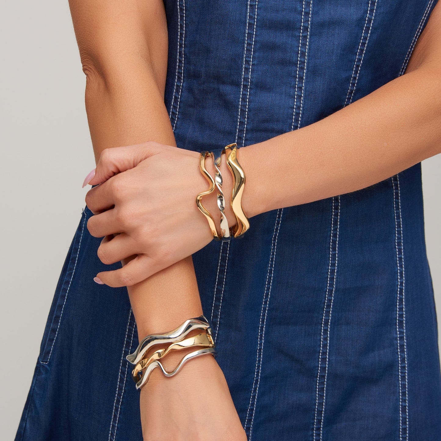Lumi Twisted Hinged Cuff Bracelet