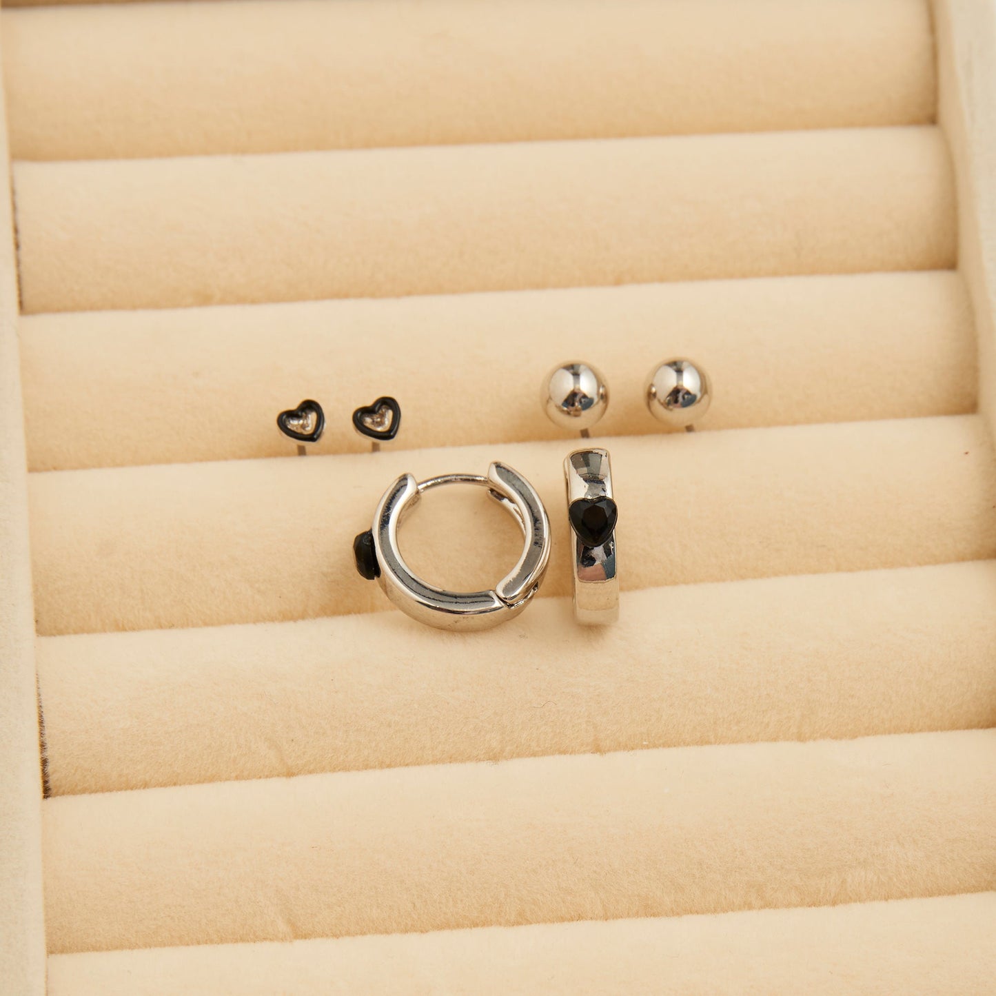 Mina Heart Huggie Hoop Earring Trio