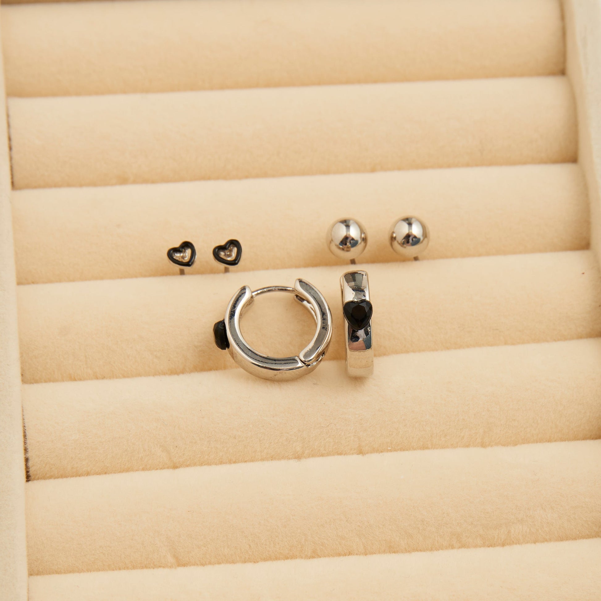 Mina Heart Huggie Hoop Earring Trio