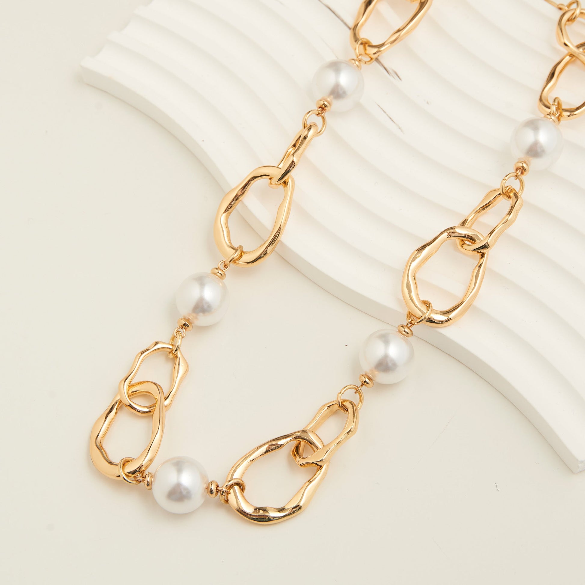 Elodie Chunky Linked Pearl Necklace