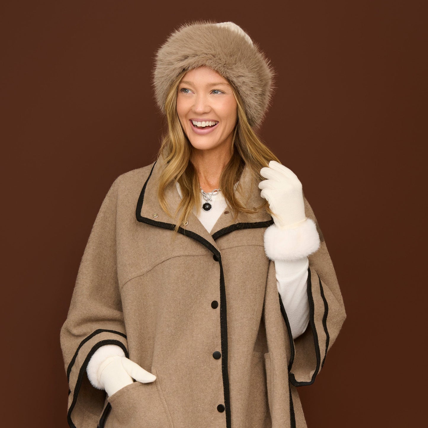 Jemme Faux Fur Trim Knit Gloves