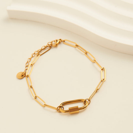 Narelle Waterproof Paperclip Chain Carabiner Bracelet
