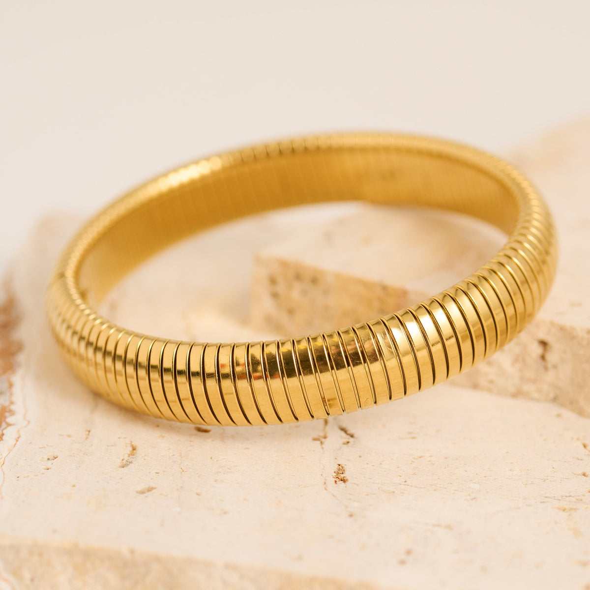 Narelle Waterproof 12mm Textured Stretch Bracelet