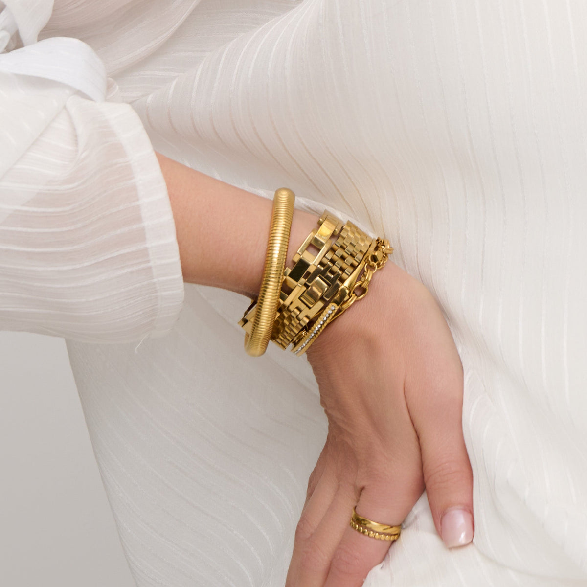 Narelle Waterproof 8mm Textured Stretch Bracelet
