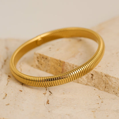 Narelle Waterproof 8mm Textured Stretch Bracelet