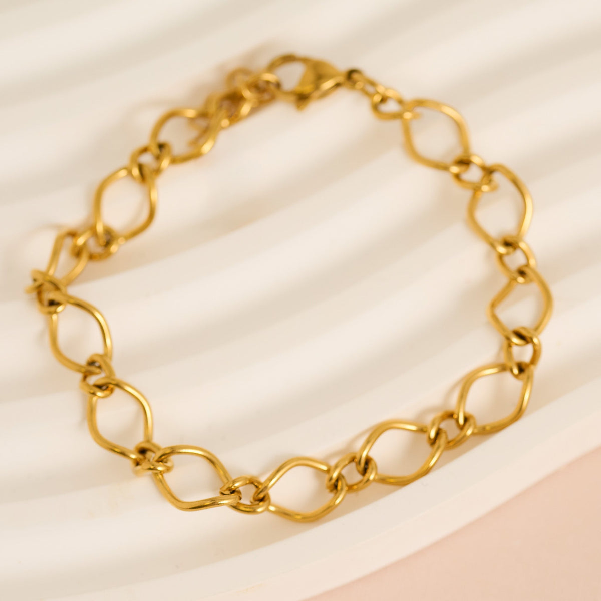 Narelle Waterproof Wavy Open Link Chain Bracelet