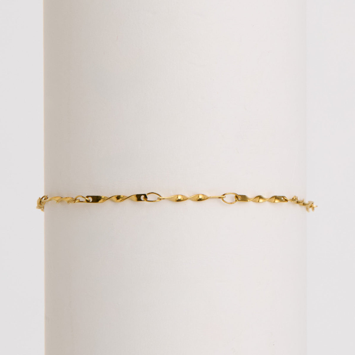 Narelle Waterproof Delicate Twisted Chain Bracelet
