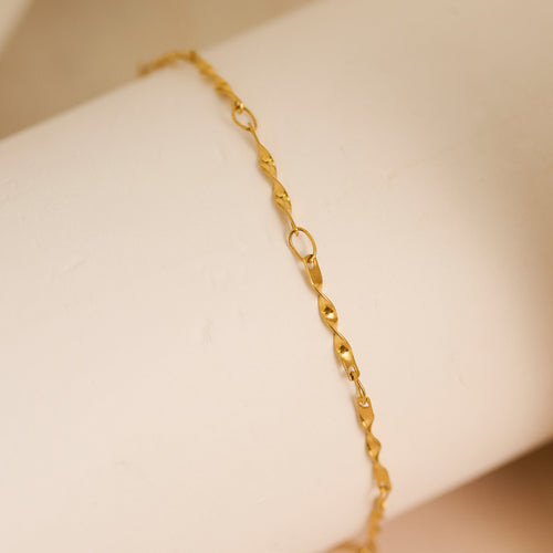 Narelle Waterproof Delicate Twisted Chain Bracelet