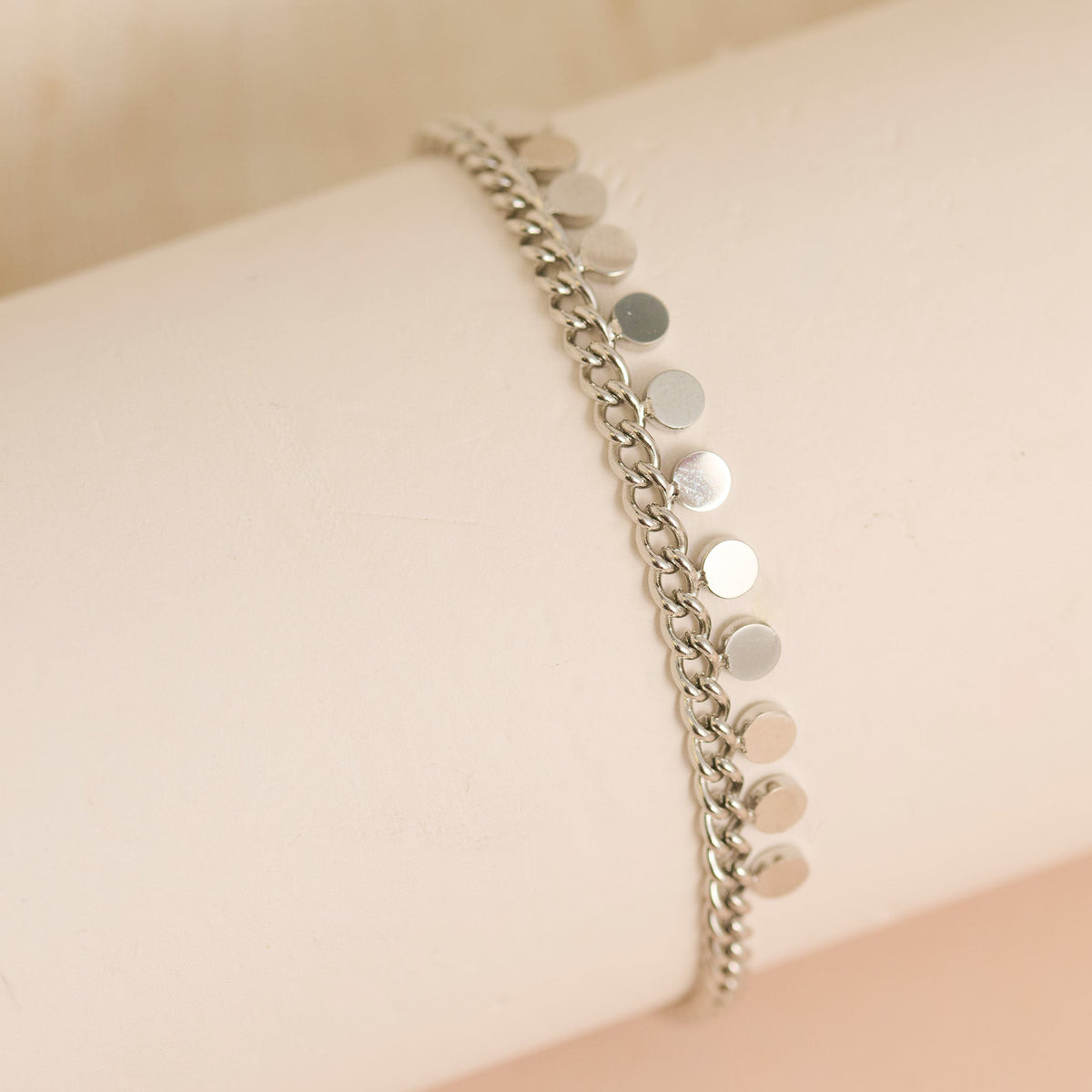 Narelle Waterproof Curb Chain Shaker Bracelet
