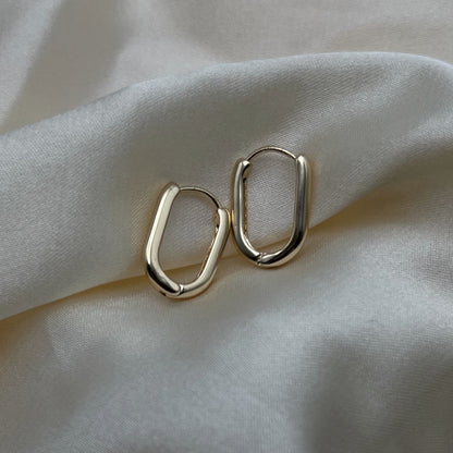 Small Link Huggie Hoop Earrings