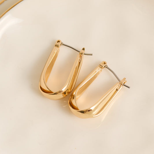 Scalloped Coin Edge Open C-Hoop Earrings