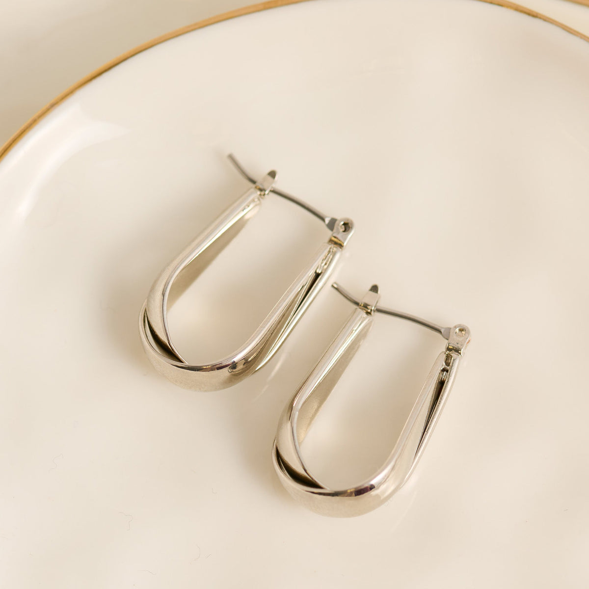 Scalloped Coin Edge Open C-Hoop Earrings