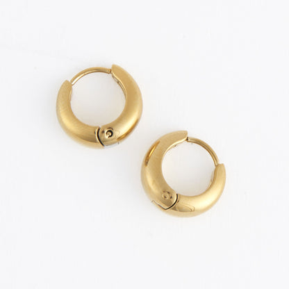 Narelle Waterproof Graduated Huggie Hoop Earrings