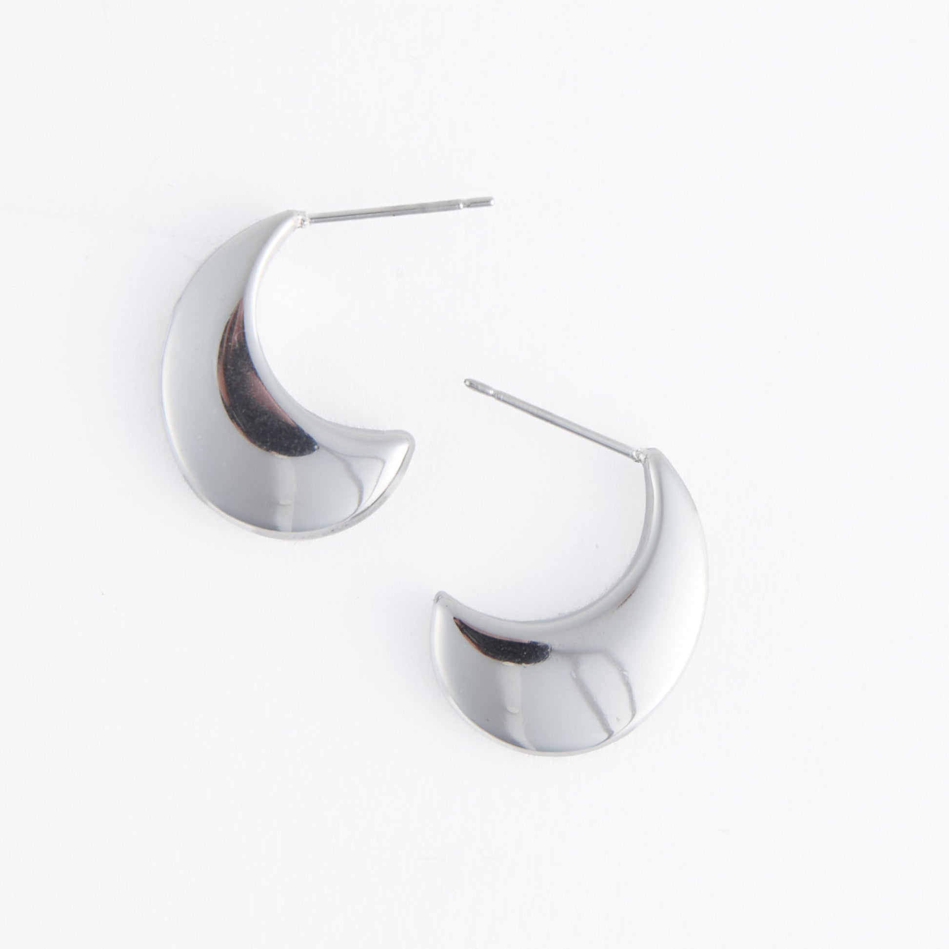 Narelle Waterproof Pointed Waterdrop Earrings