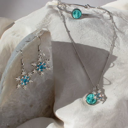 Light Blue Druzy And Snowflake Charm Silver Pendant Necklace