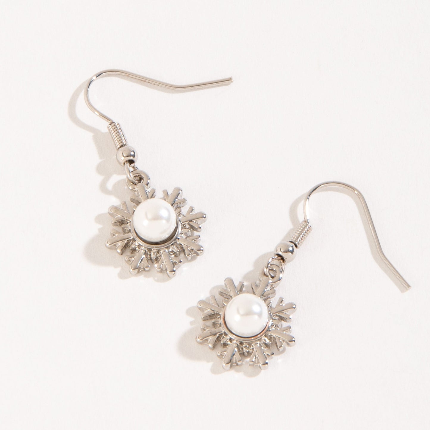 Merry Snowflake Pearl Earrings